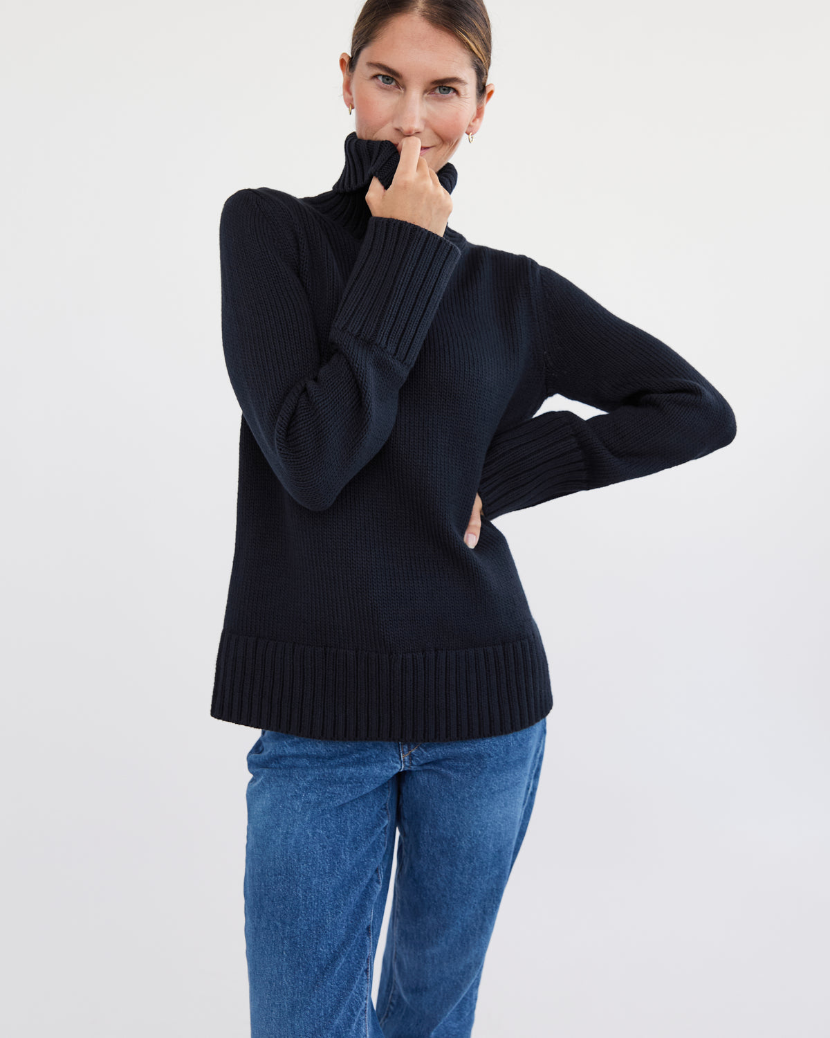 The Wynn Cotton Turtleneck Sweater in Navy, additional view — State of Cotton NYC